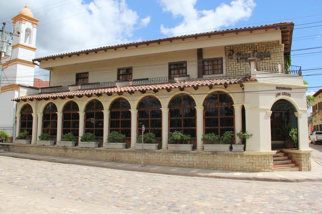 Hotel Plaza Copán エクステリア 写真
